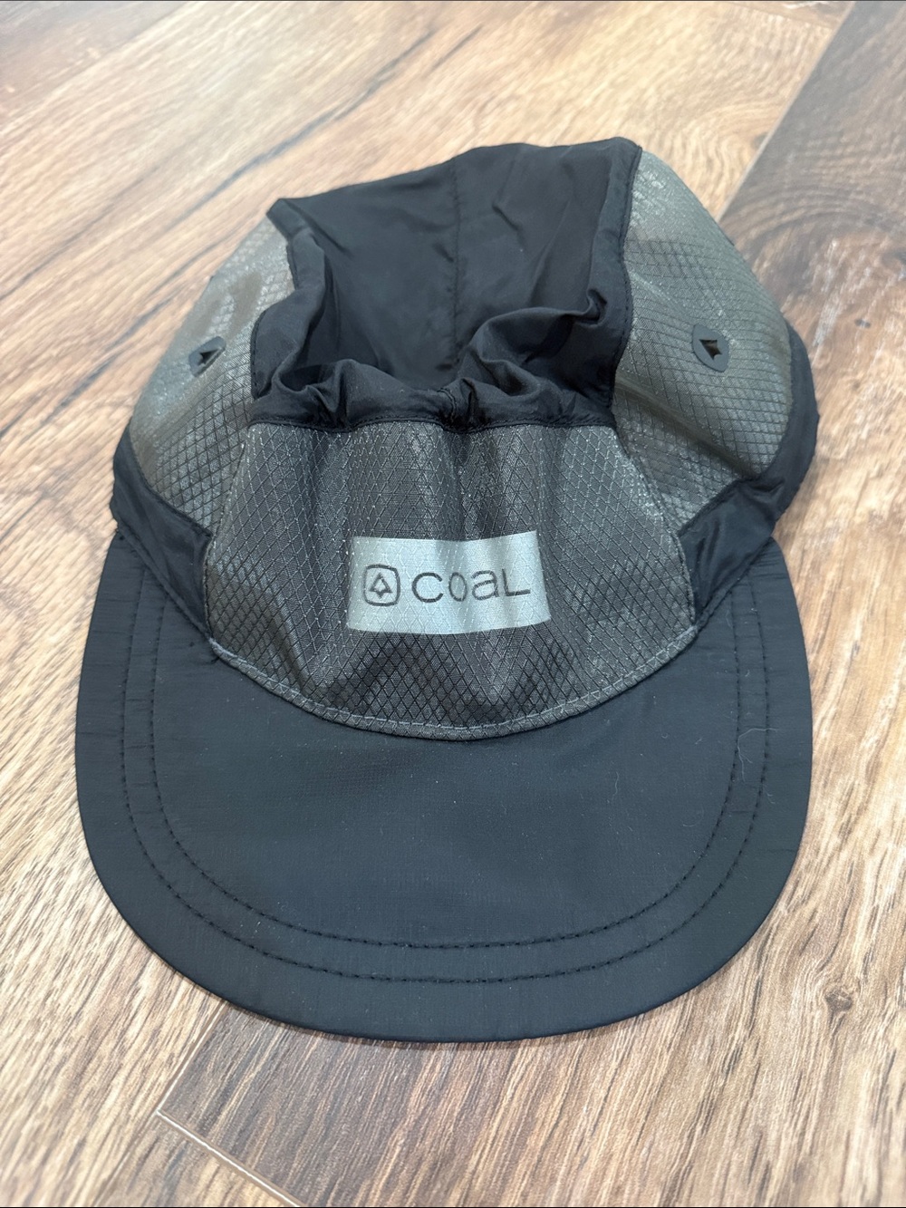 Men's Coal Black Performance Running Cap